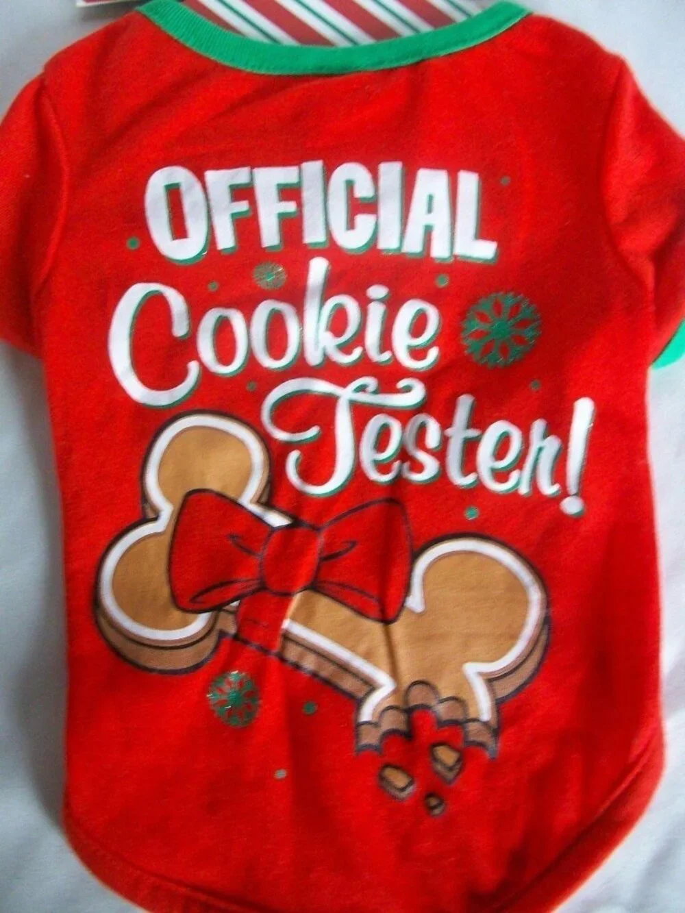 Official Cookie Tester Red Dog Christmas Pet T-Shirt Bone Holiday Small 11-12